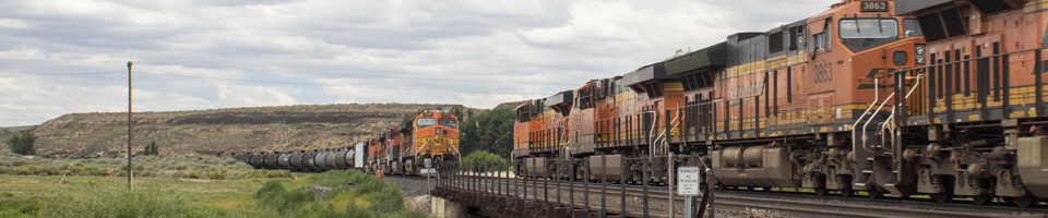 BNSF meet at Wilson Creek, WA