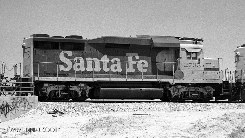 ATSF 2735 GP30