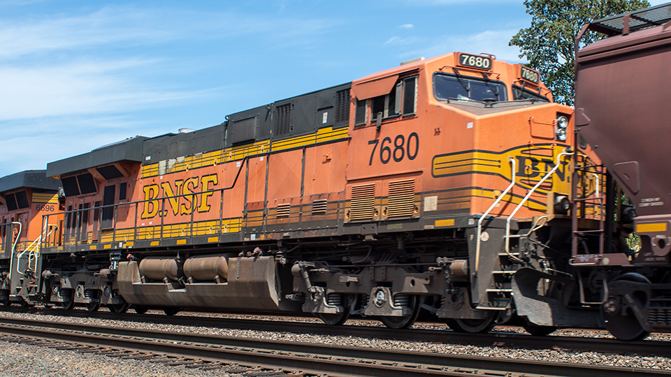 BNSF 7680)