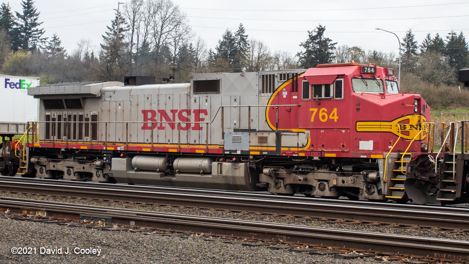 BNSF 764)