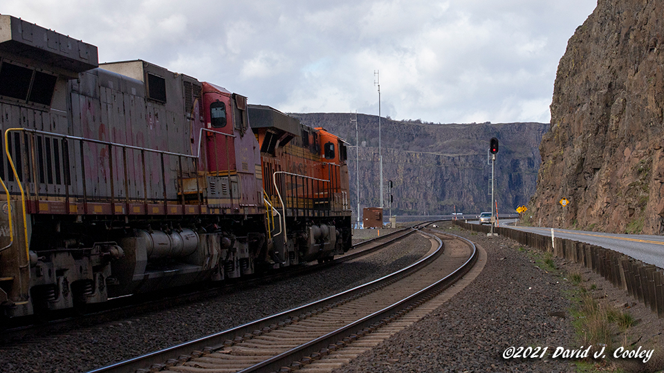 Lyle, WA, looking east